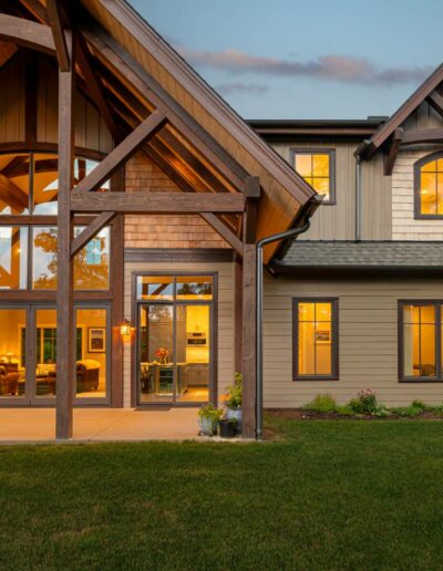 company build houses