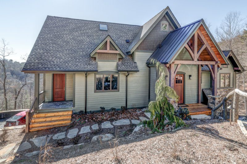 The Lewis’ Timberpeg Residence